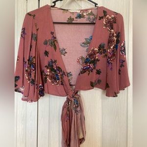 Illa Illa mauve floral tie crop top